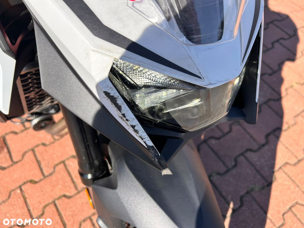 Honda Hornet - 4