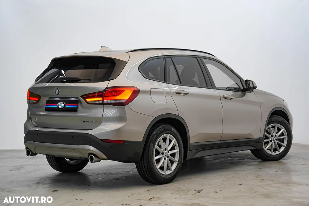 BMW X1 xDrive20d AT - 3
