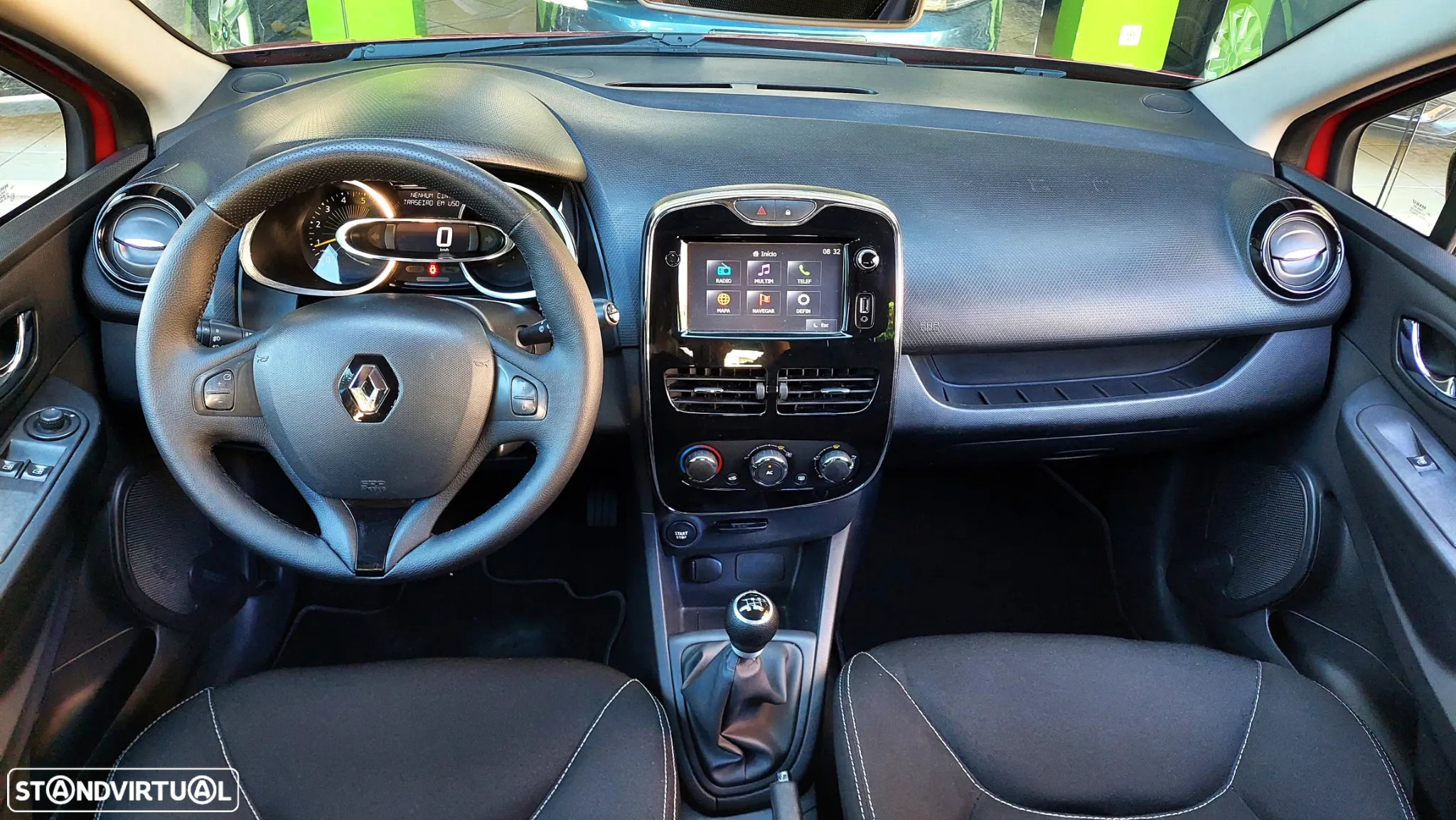 Renault Clio 1.5 dCi Dynamique S - 10