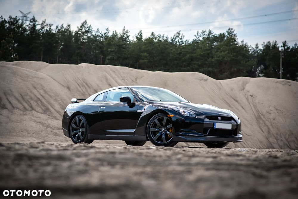 Nissan GT-R Black Edition - 32