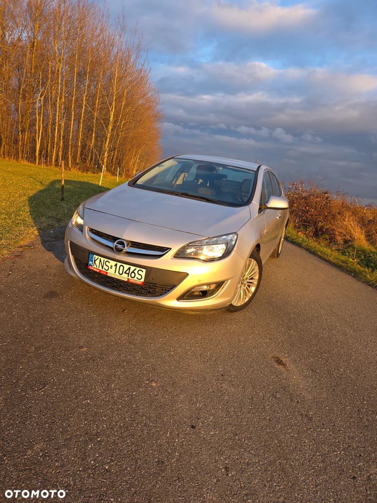Opel Astra 1.4 T Cosmo - 15