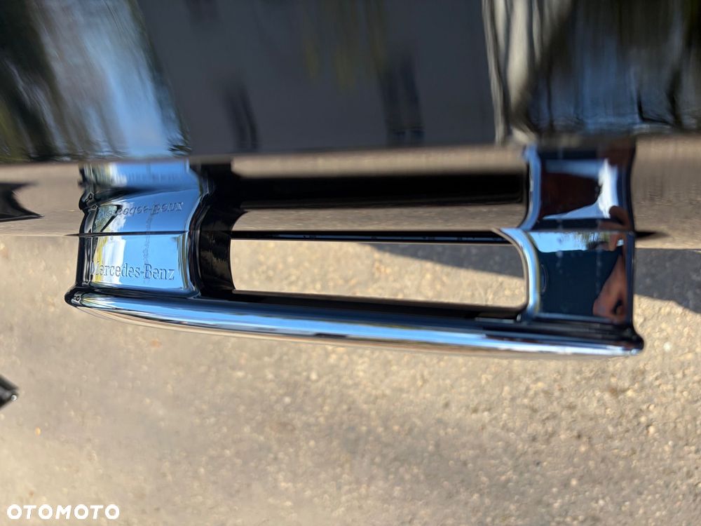 Mercedes-Benz Klasa E 220 d mHEV 4-Matic Exclusive 9G-Tronic - 17