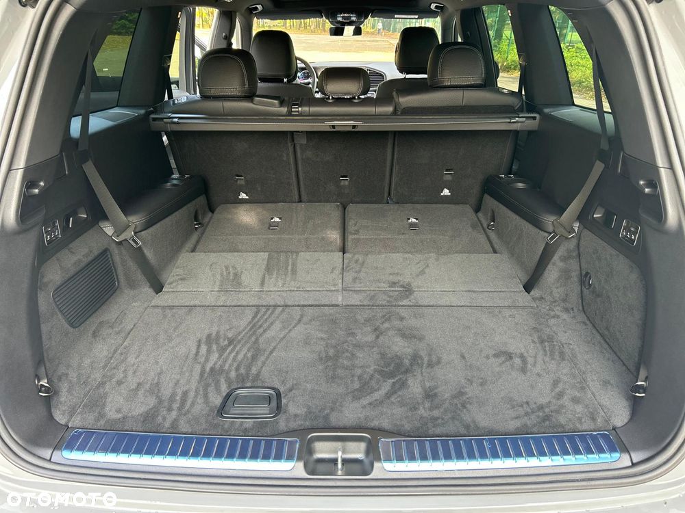 Mercedes-Benz GLS - 12