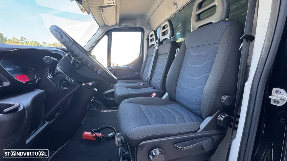 Iveco Daily 2.3 35C16 C/ Plat. Elevatória - 23
