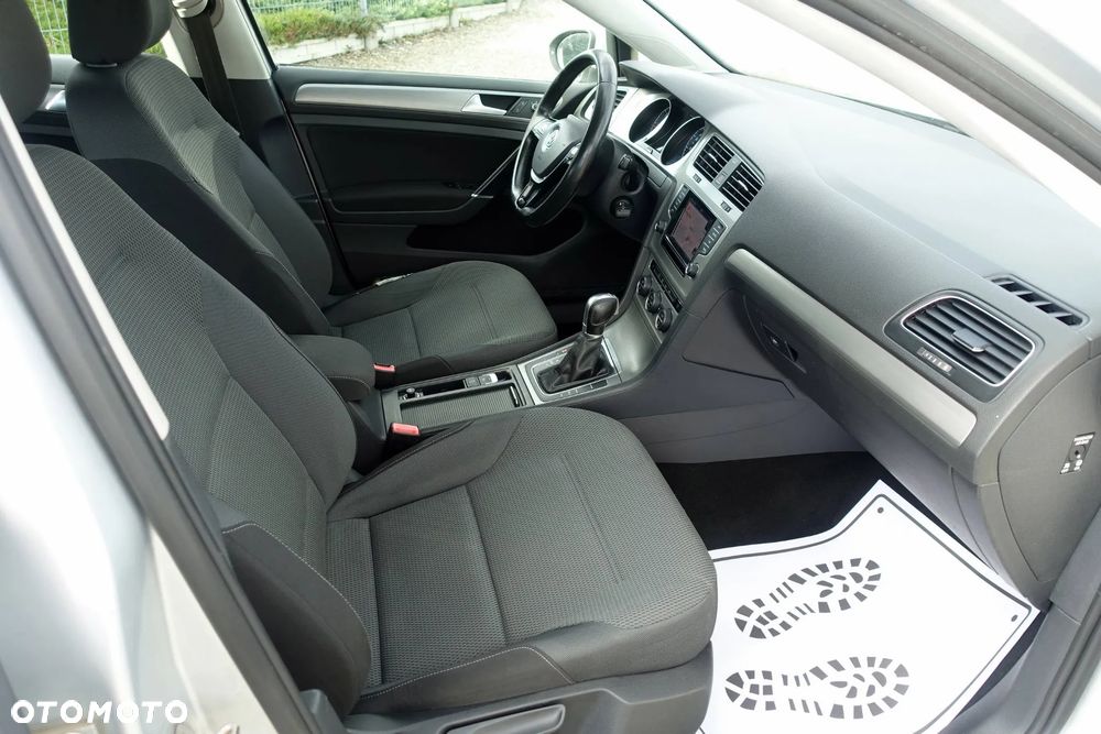 Volkswagen Golf Variant 2.0 TDI (BlueMotion Technology) DSG Comfortline - 11