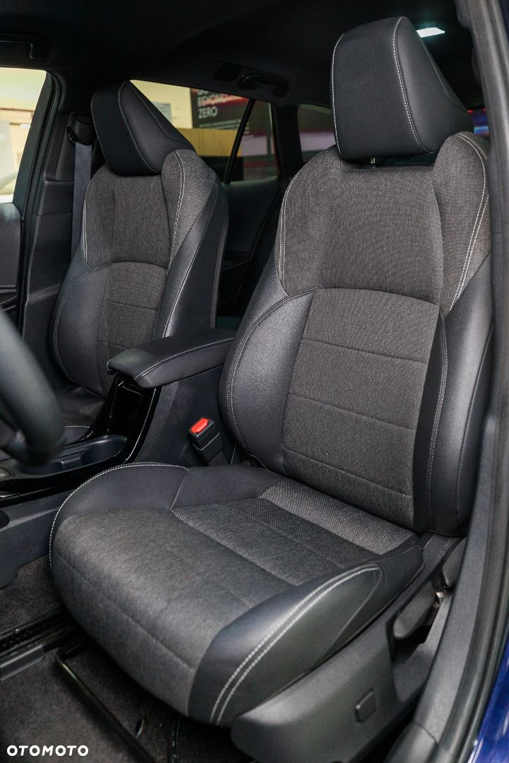 Toyota Corolla - 13