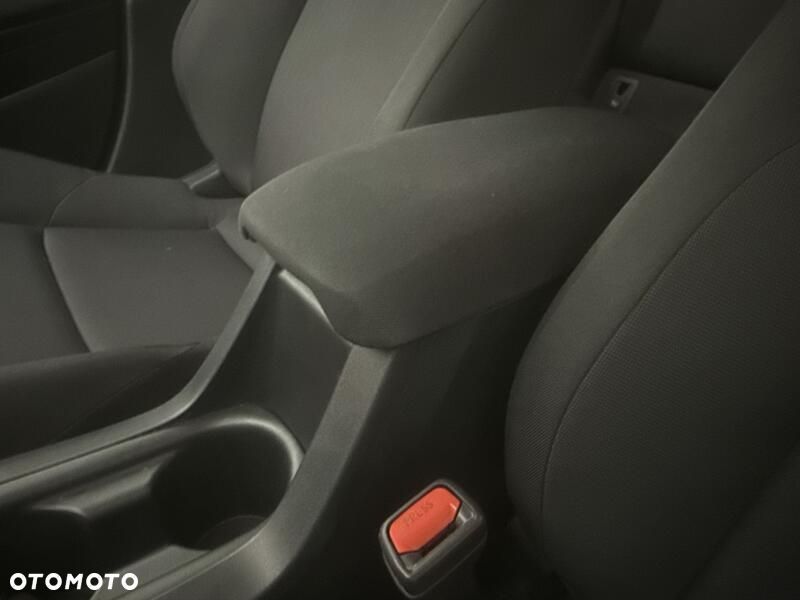 Toyota Corolla 1.8 Hybrid GPF Active - 18