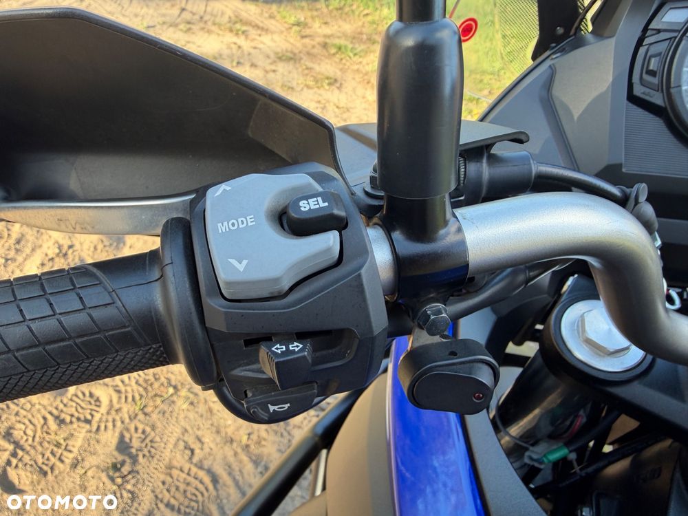Suzuki V-STROM - 21