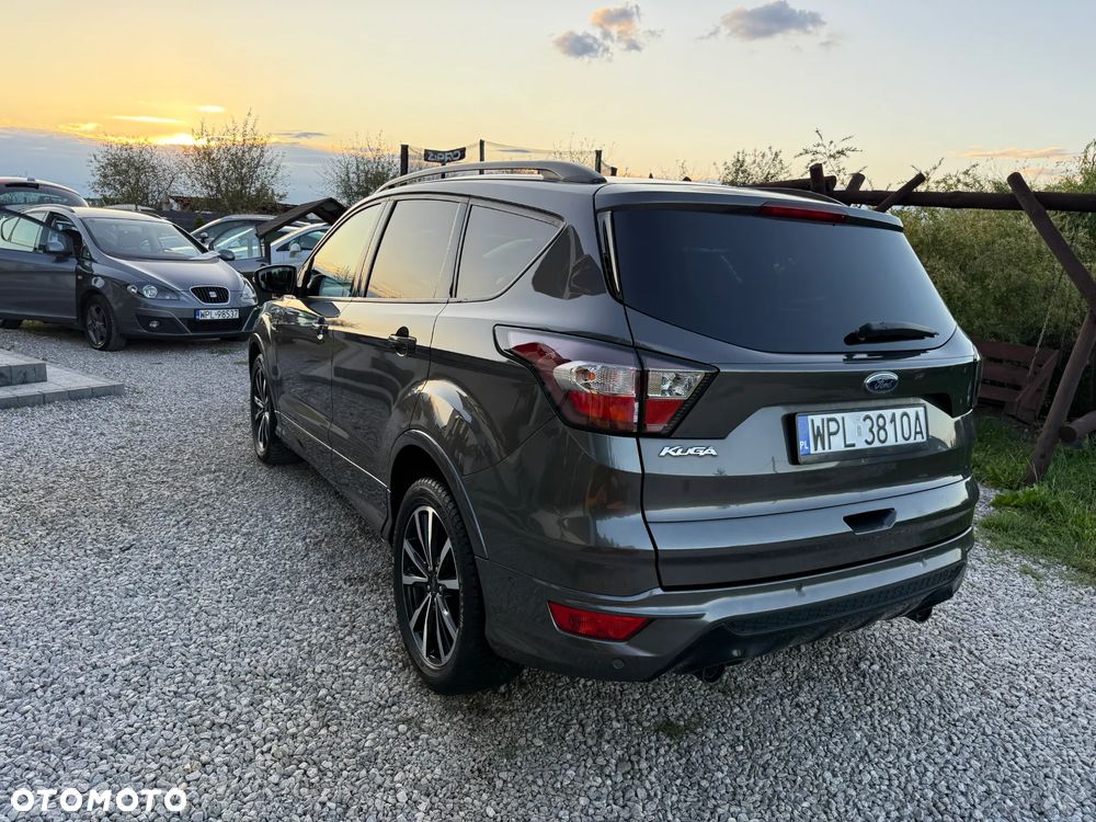 Ford Kuga 2.0 TDCi 4x2 ST-Line - 11