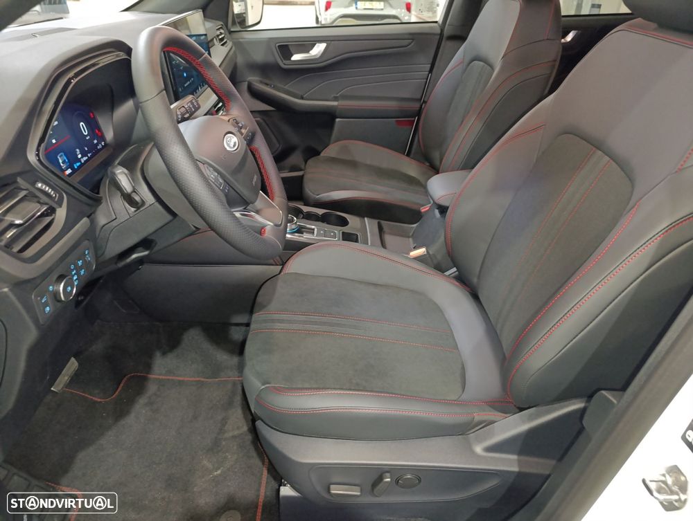 Ford Kuga 2.5 PHEV ST-Line - 13