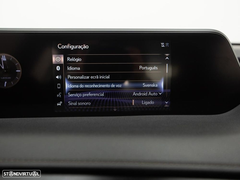 Lexus UX 250h Business - 27