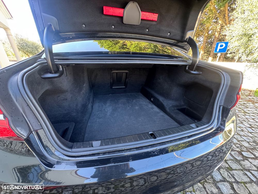 BMW 740 Ld xDrive Pack M - 21