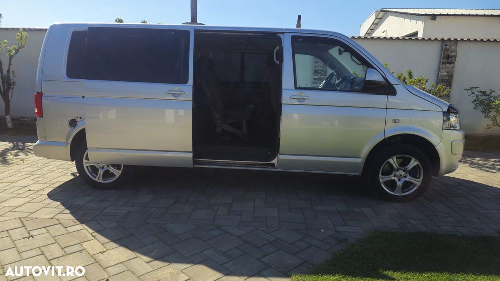 Volkswagen Caravelle - 5