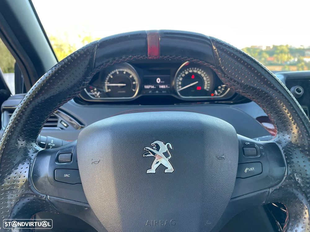 Peugeot 208 GTI 200 THP - 4