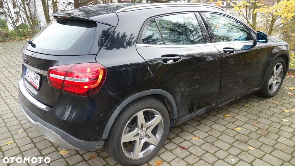 Mercedes-Benz GLA ver-200-7g--dct-activity-edition - 6