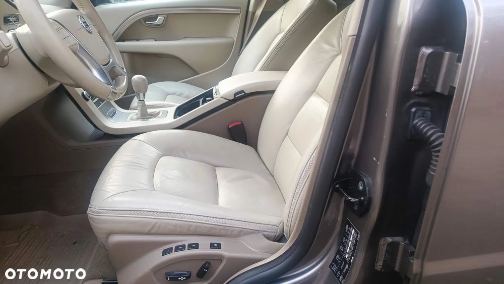 Volvo XC 70 D5 AWD Summum - 13