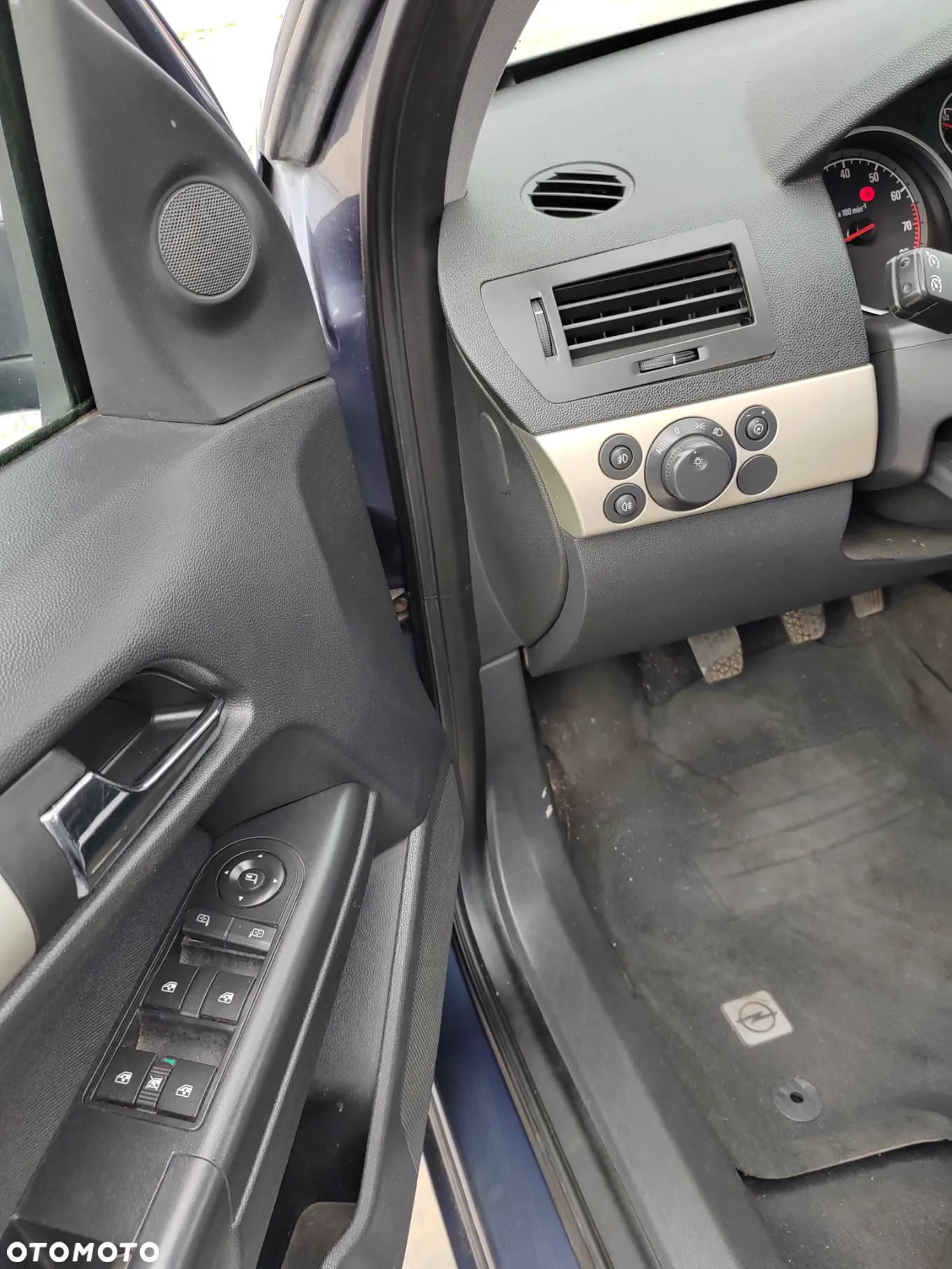 Opel Astra 1.6 150 Jahre - 5