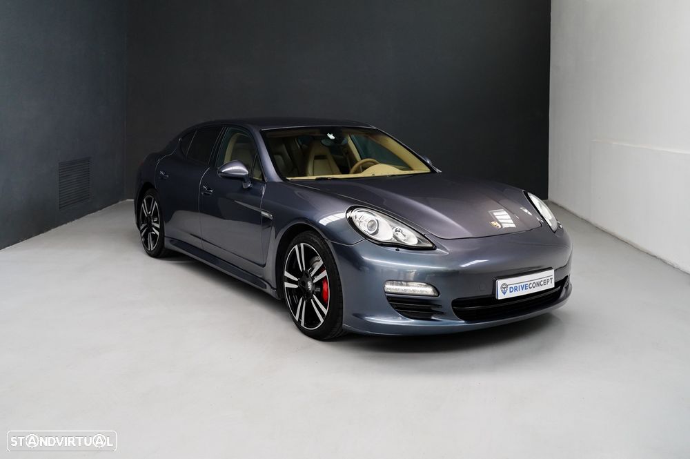 Porsche Panamera 4 PDK - 1