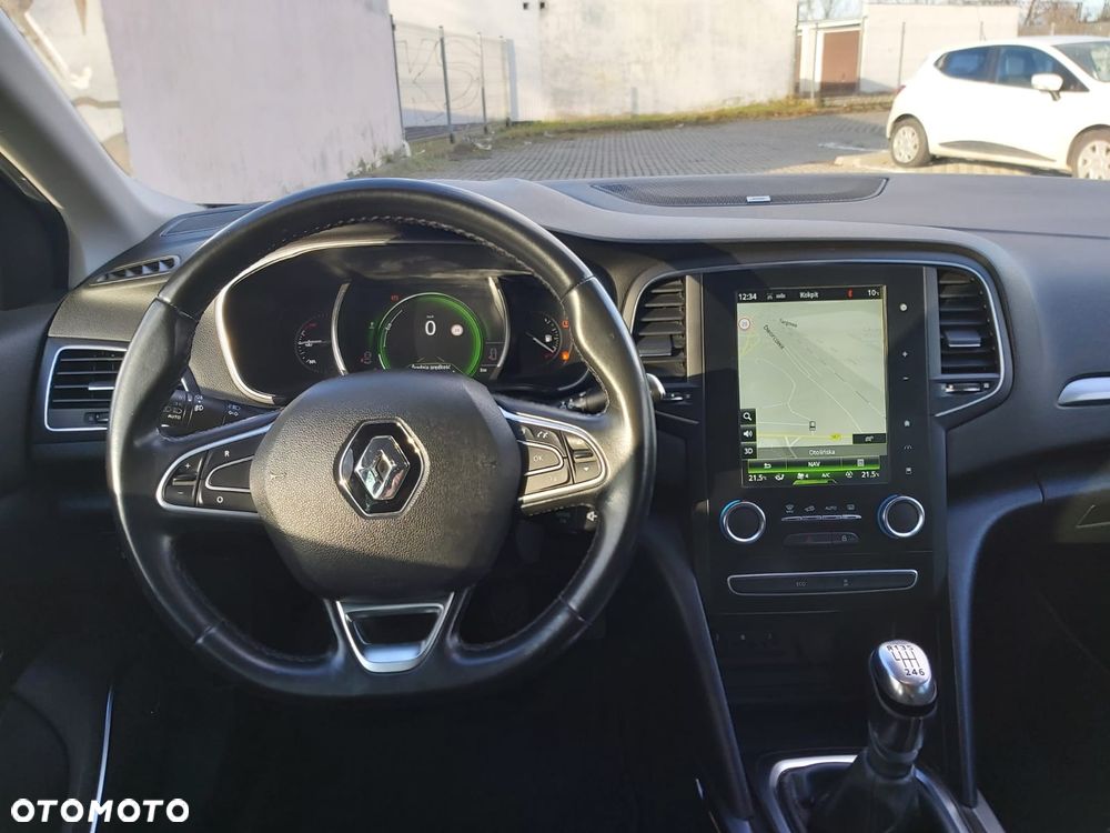 Renault Megane ENERGY TCe 130 BOSE EDITION - 8