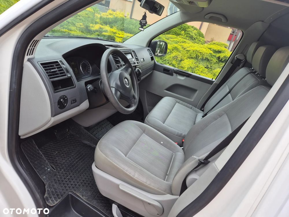 Volkswagen Transporter - 12