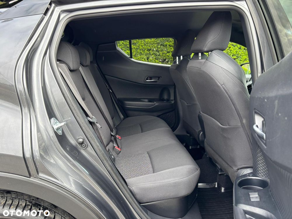Toyota C-HR - 9