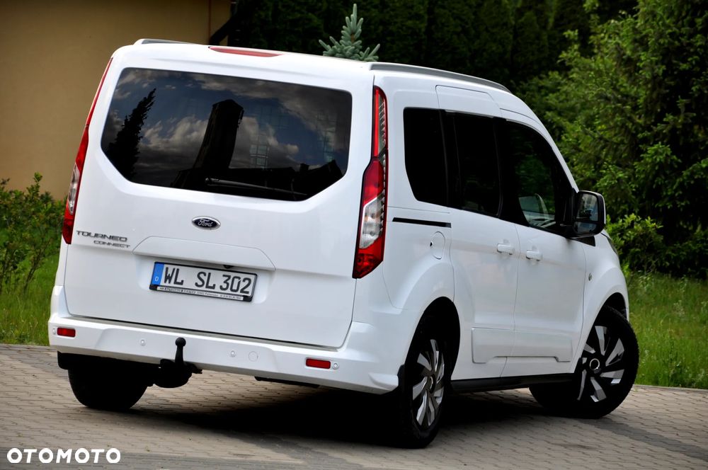 Ford Tourneo Connect 1.6 TDCi Titanium - 16
