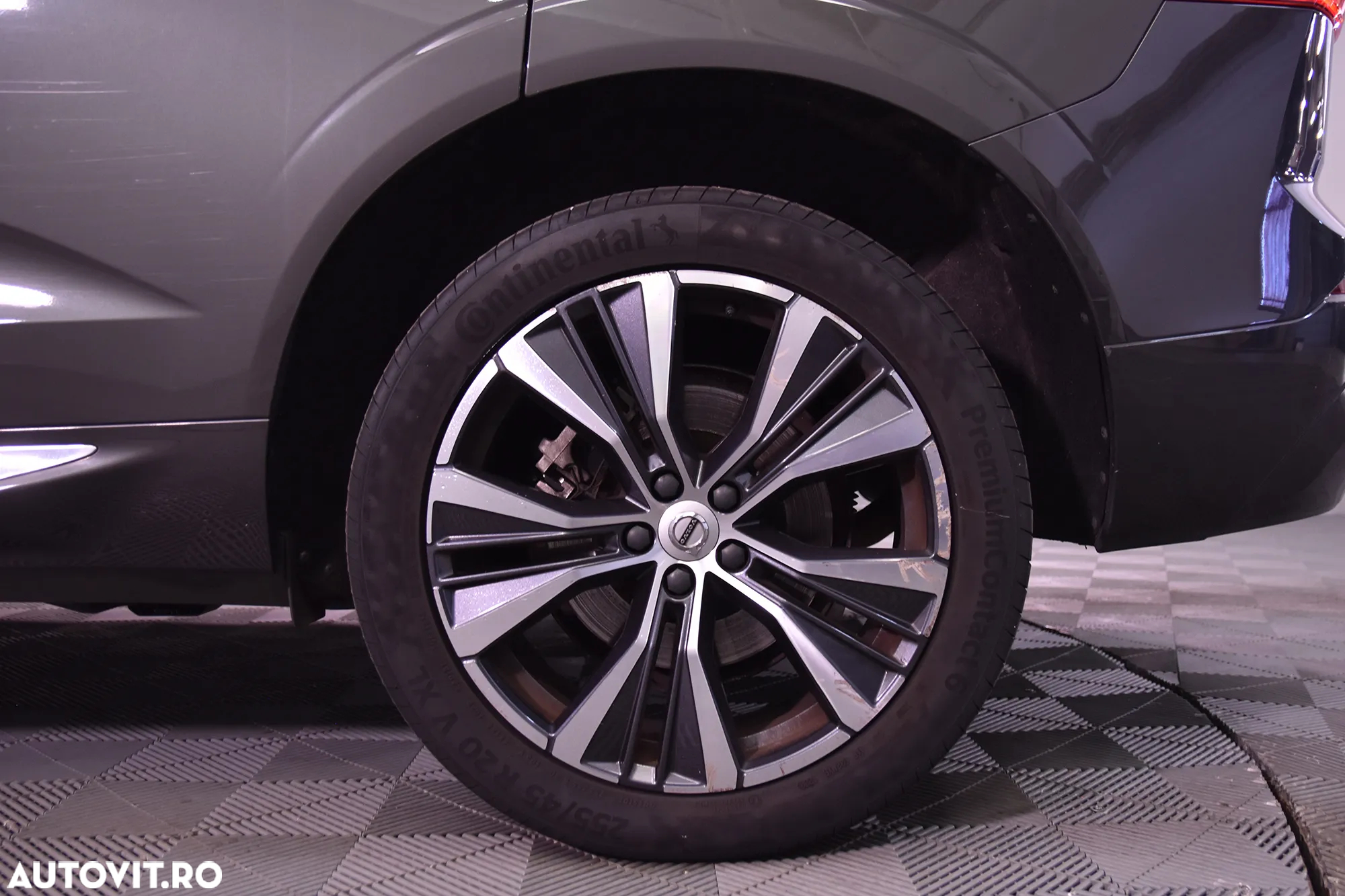 Volvo XC 60 T8 AWD Recharge Core - 13