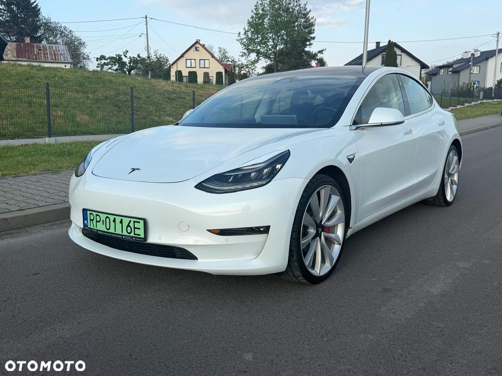 Tesla Model 3 - 18