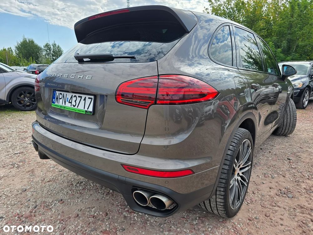 Porsche Cayenne S e-Hybrid - 6