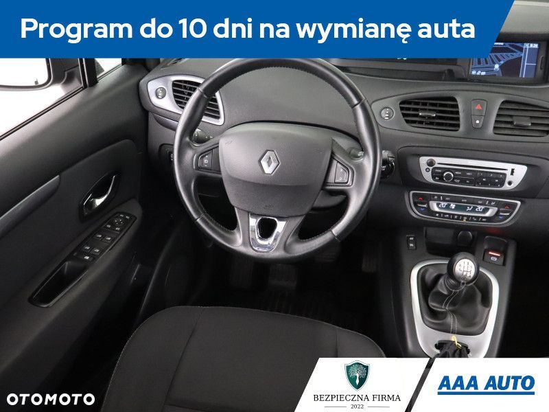 Renault Scenic - 9