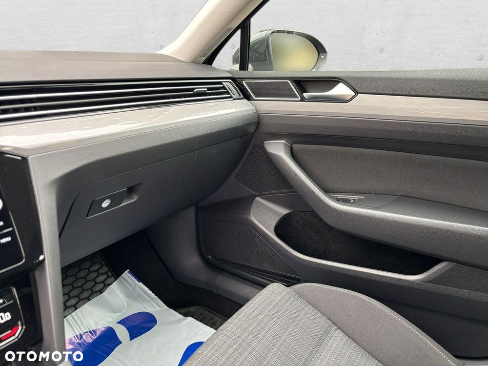Volkswagen Passat 2022
