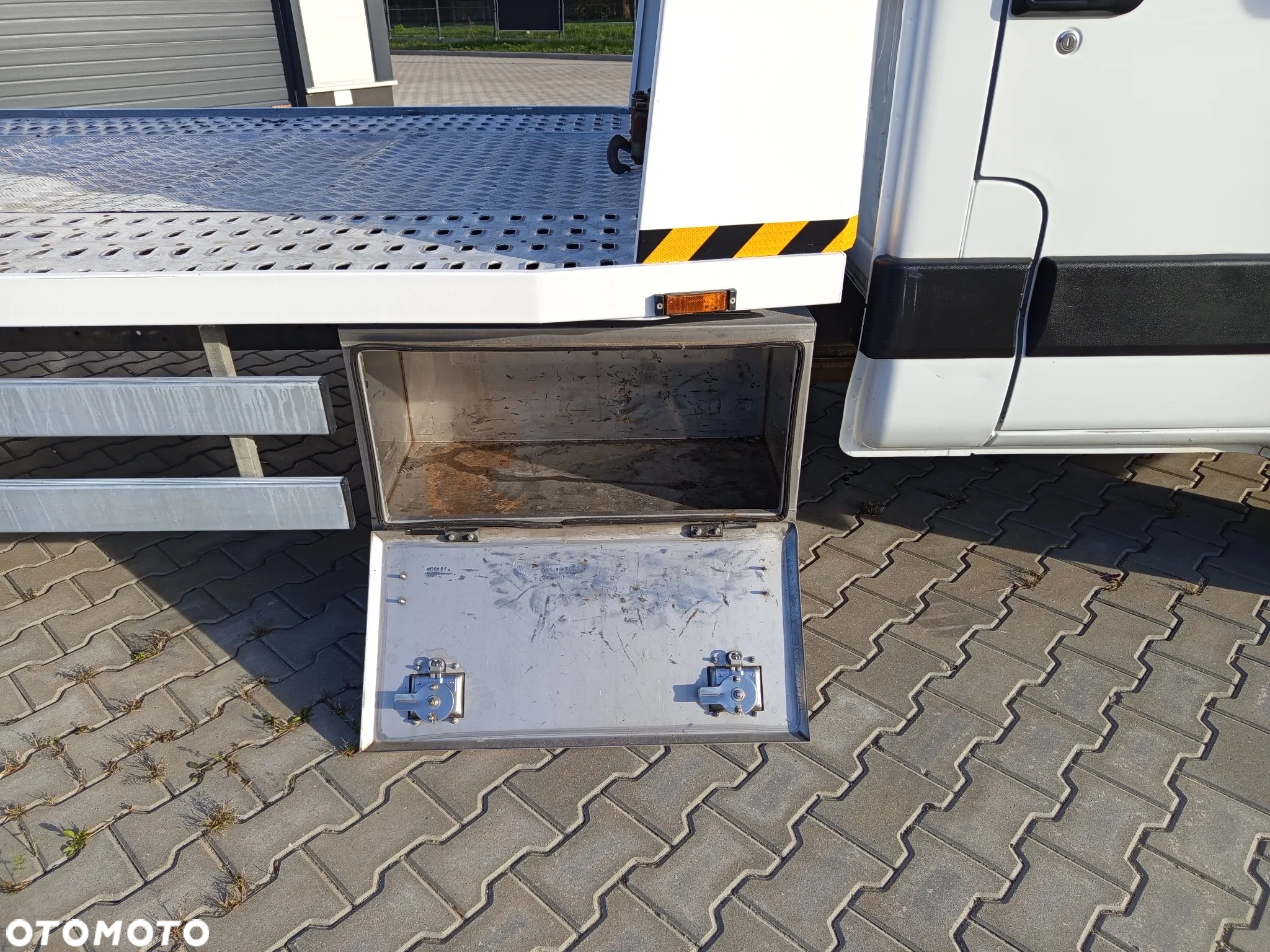 Iveco DAILY 35S180 EVV PRZEWÓZ POJAZDÓW DŁUGOŚĆ NAJAZDU 6,4 m KOŁA BLIŹNIAKI NR. 22 - 20