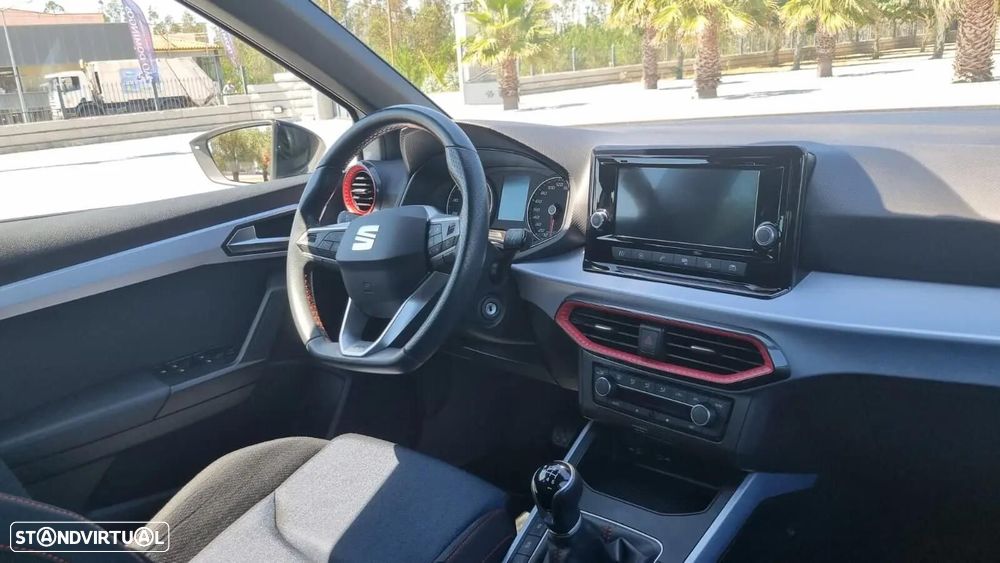 SEAT Arona 1.0 TSI FR - 12