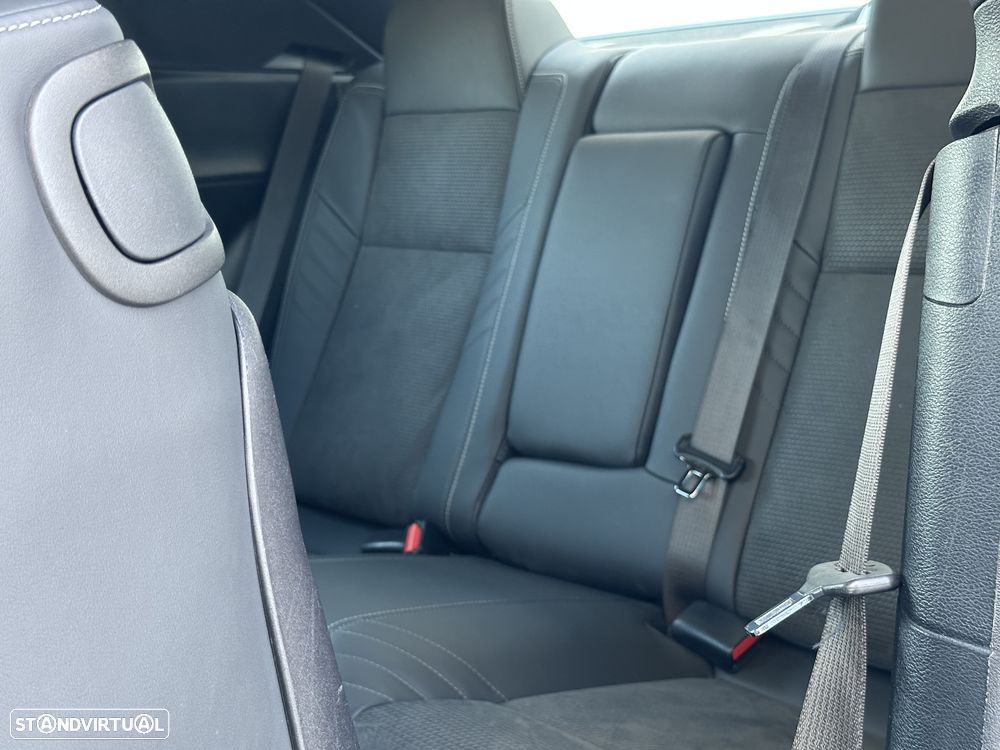 Dodge Challenger - 26