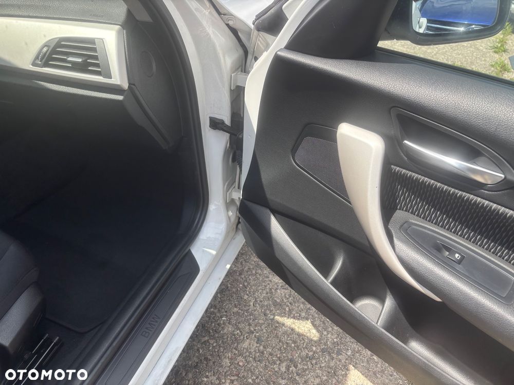 BMW Seria 1 116i Sport Line - 17