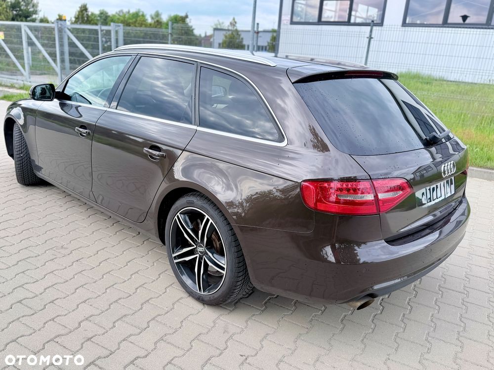 Audi A4 Avant - 4