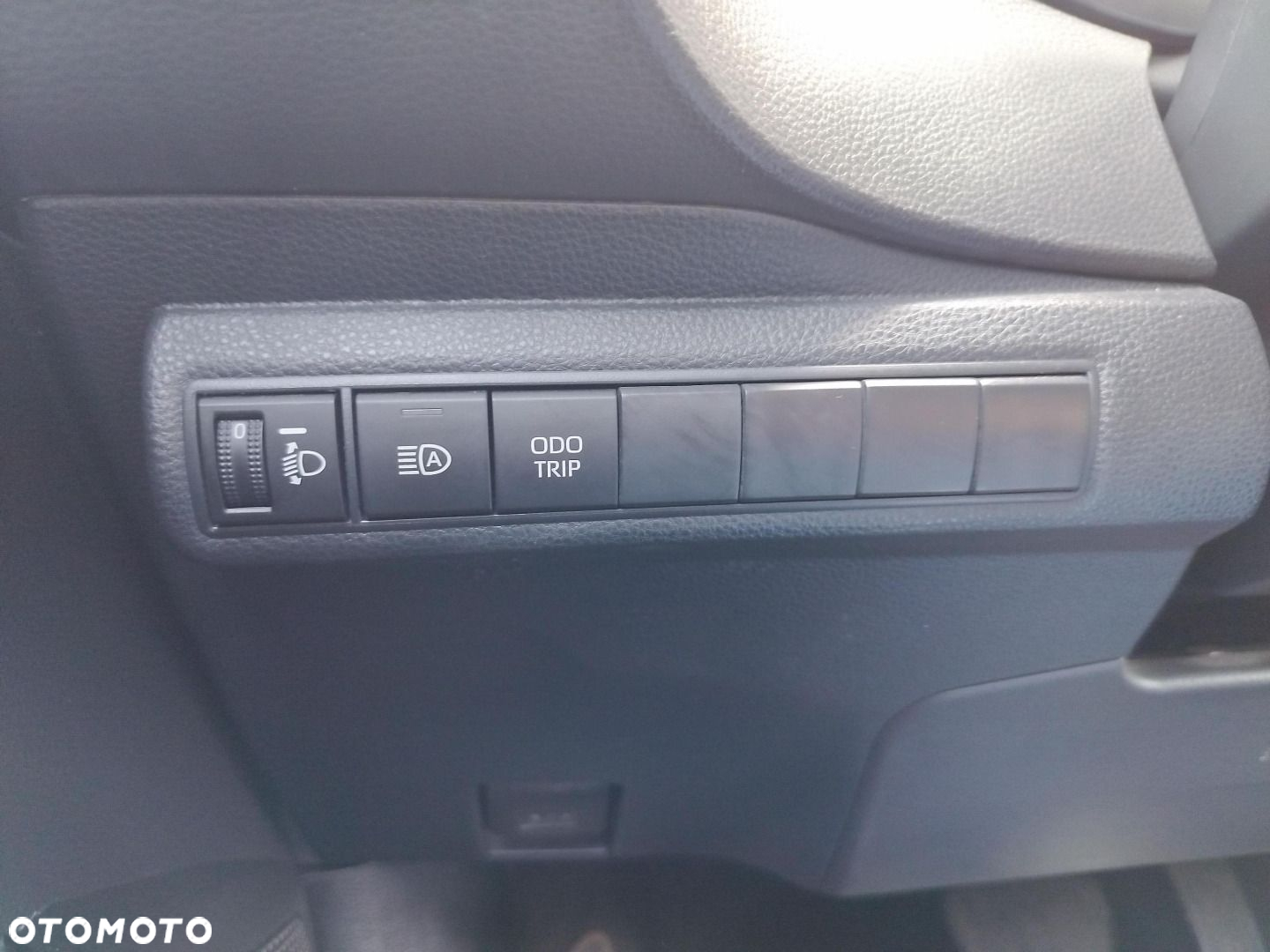 Toyota Corolla - 17