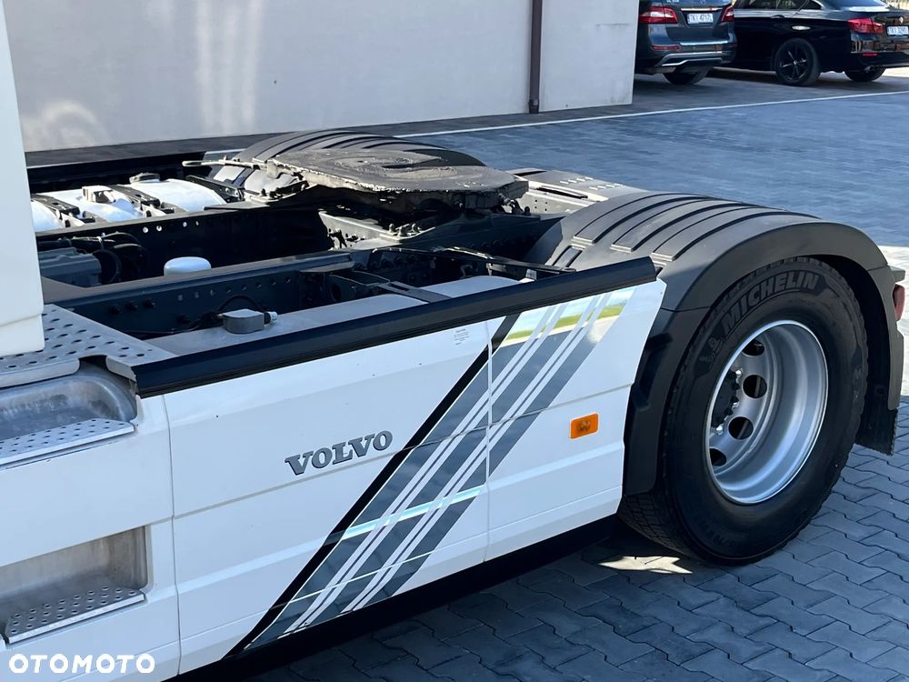 Volvo FH / EURO 6/  I- SHIFT/ MICHELIN 80% /  KLIMA POSTOJOWA / SERWISOWANY/ ZADBANY / OKAZJA - 15