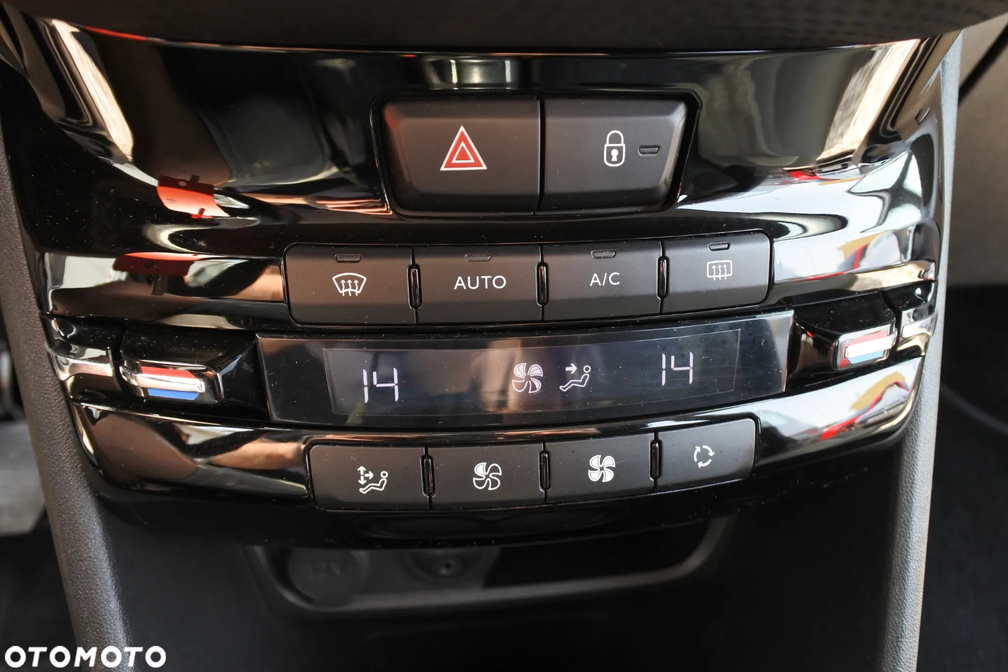 Peugeot 2008 1.2 Pure Tech GPF Crossway S&S - 14