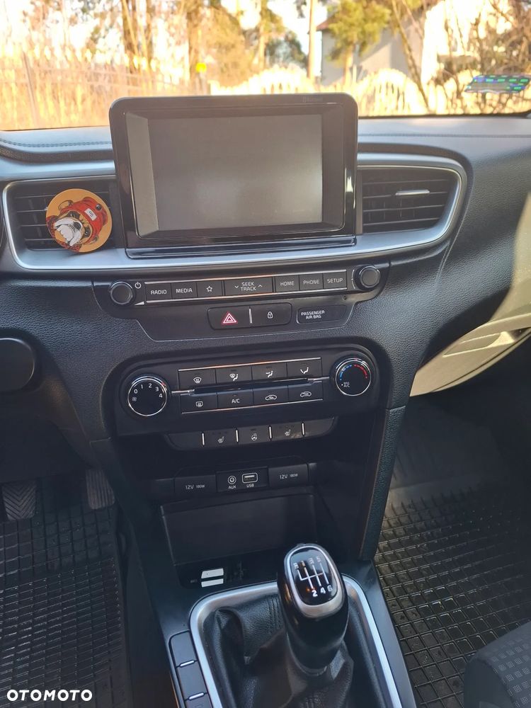 Kia Ceed - 6