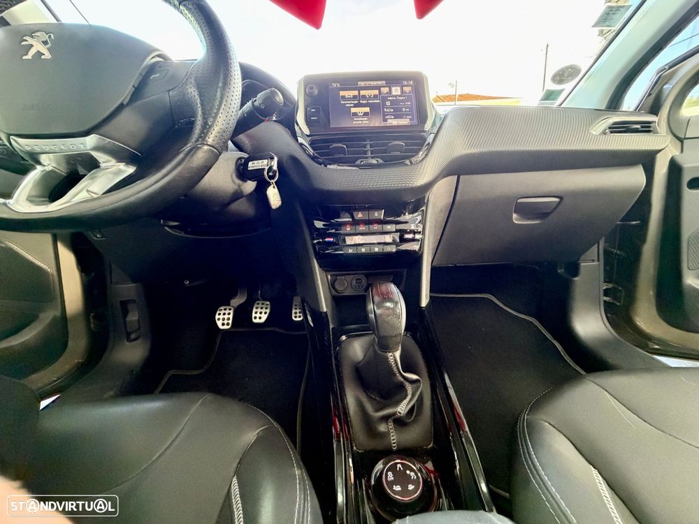 Peugeot 2008 1.2 PureTech Crossway - 35