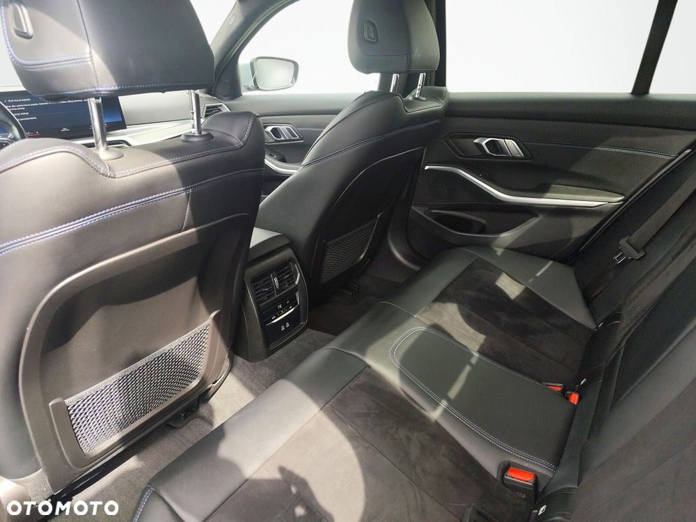 BMW Seria 3 - 14
