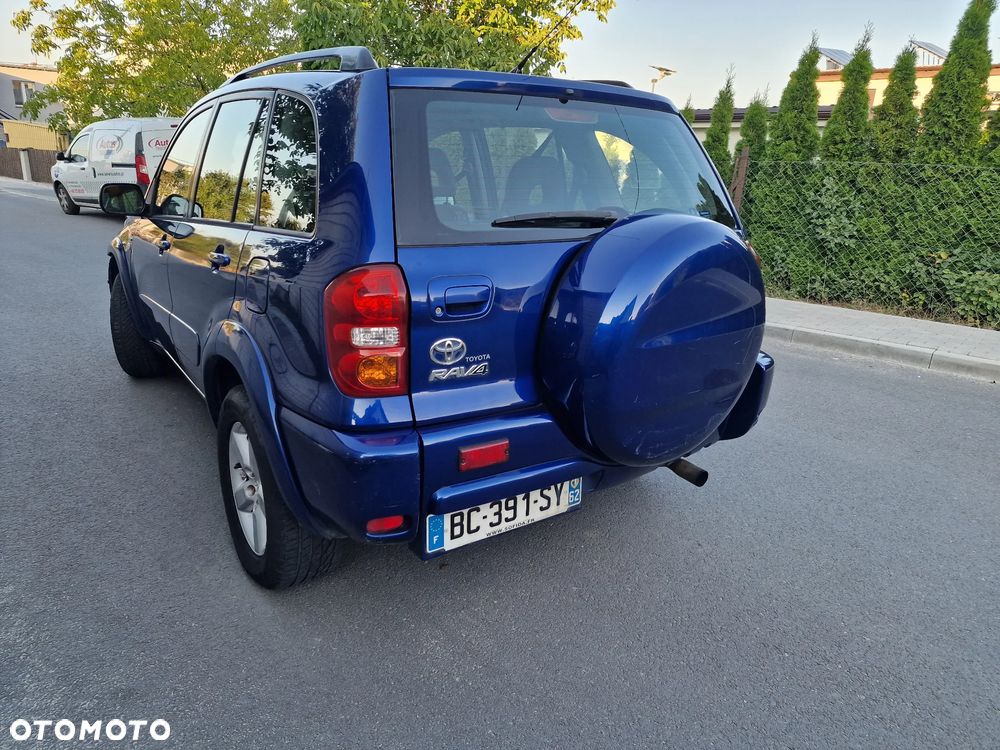 Toyota RAV4 D-4D 4x4 - 14