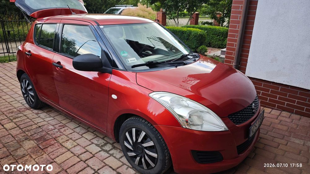Suzuki Swift - 4