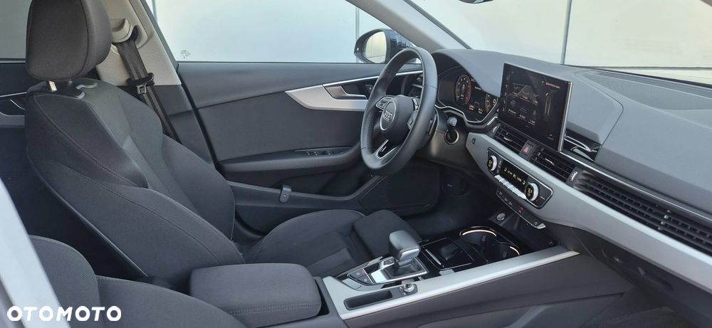 Audi A4 Avant 35 TFSI S tronic sport - 23