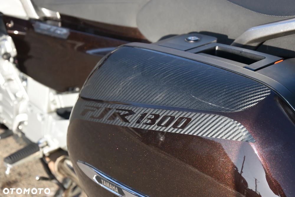 Yamaha FJR - 12