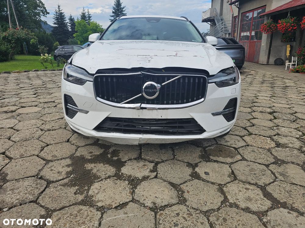 Volvo XC 60 B5 B AWD Geartronic Momentum Pro - 11