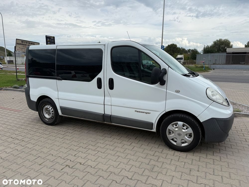 Renault Trafic L1H1 Passenger Lux - 2
