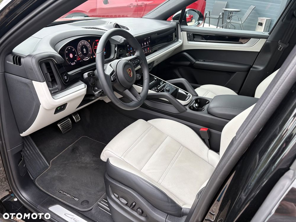 Porsche Cayenne - 14