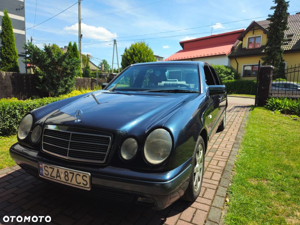 Mercedes-Benz Klasa E - 5